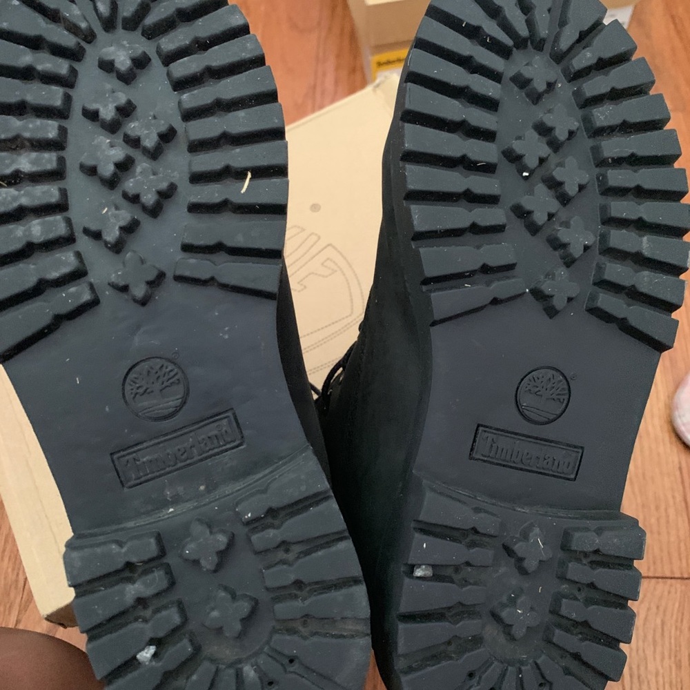 Black Timbs - Picture 5 of 7